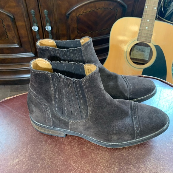 Johnston & Murphy Other - JOHNSTON & MURPHY BROWN SUEDE BOOTS MENS SIZE 9 M